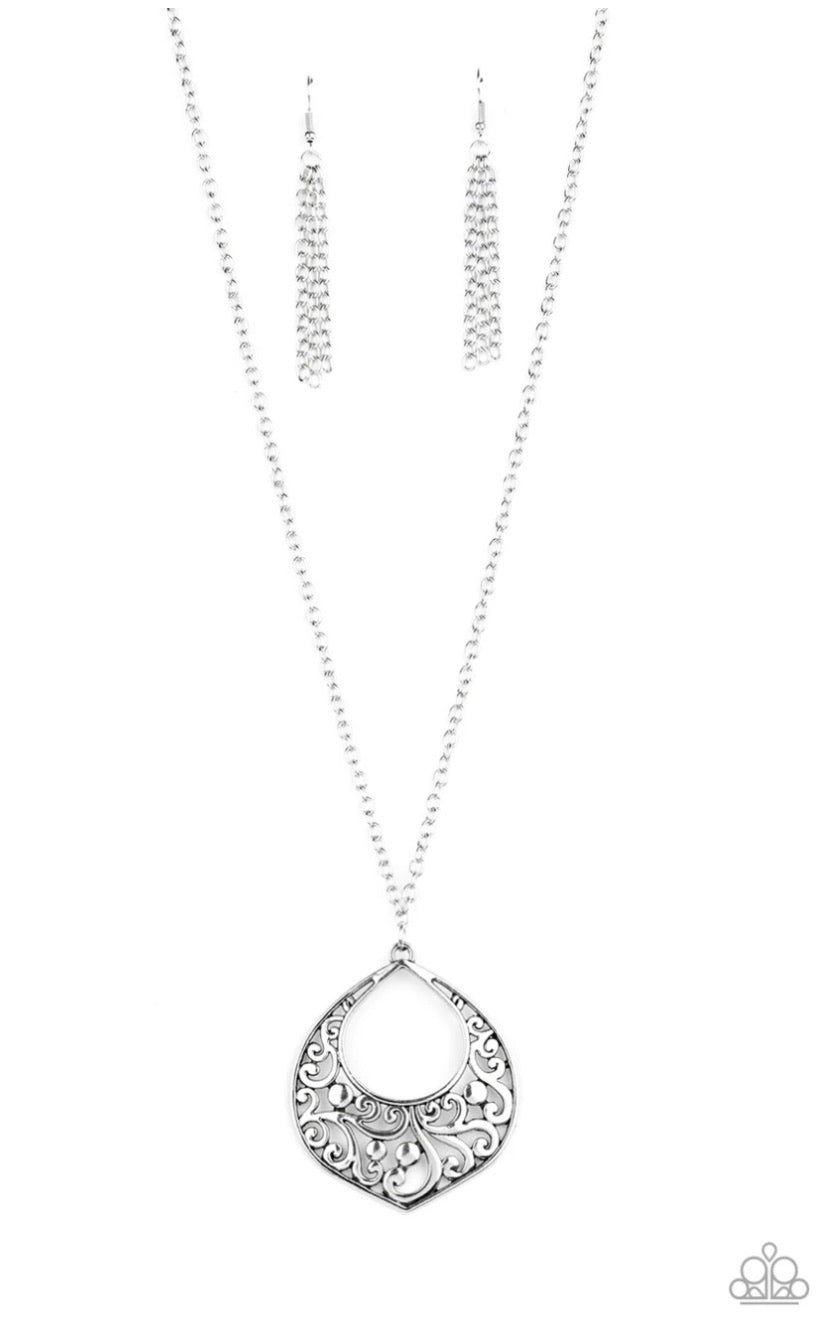 Venetian Vineyards- Silver Necklace