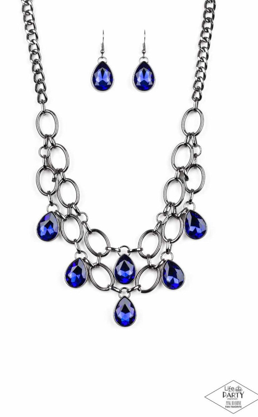 Show-Stopping Shimmer-Blue Necklace