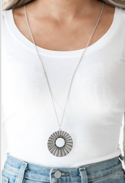 Chicly Centered- Multi Necklace